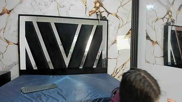 KarinaSimonz online show from October 16, 2025, 6:42 pm