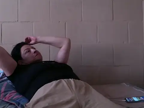 straichathot 08 online show from November 12, 2025, 3:01 pm