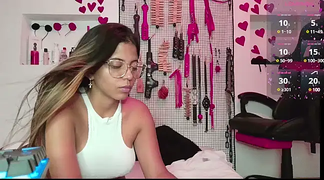 Megaan Greey online show from March 6, 2025, 1:37 am