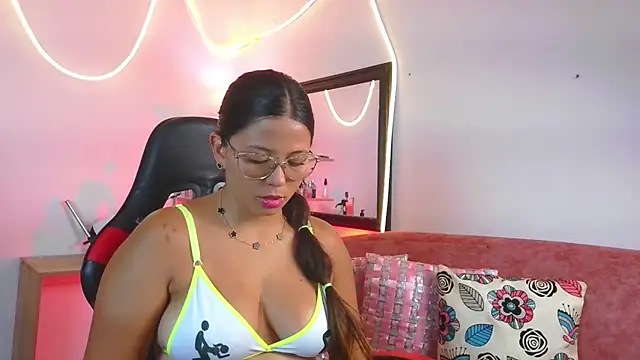Snapshot of Megaan_Greey chatting on July 11, 2026, 11:39 pm Megaan Greey online show from July 11, 2026, 11:39 pm