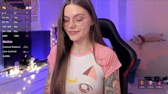 Marta May  online show from February 11, 2025, 8:20 pm