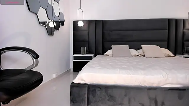 KatieNolan 1 online show from October 11, 2025, 7:23 pm