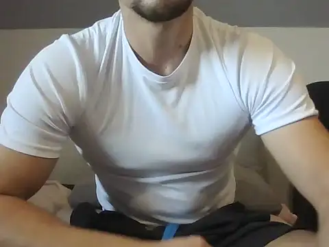 LoveEveryWet online show from October 31, 2025, 8:59 am