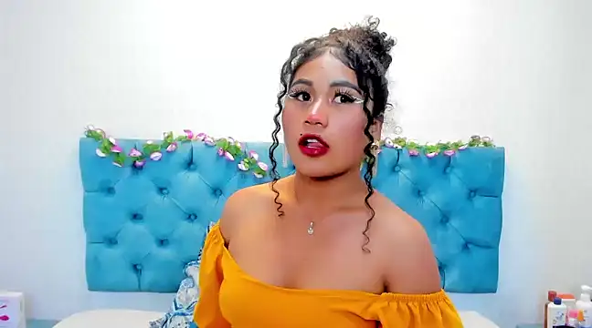 Sophie Smith69 online show from January 22, 2025, 5:06 pm