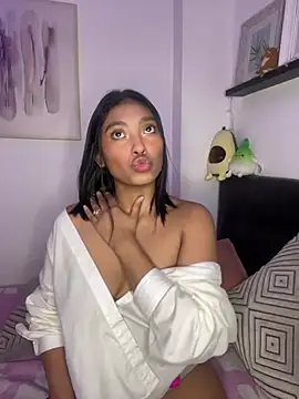 Snapshot of Isabella_fasilier chatting on February 7, 2025, 1:47 am Isabella fasilier online show from February 7, 2025, 1:47 am