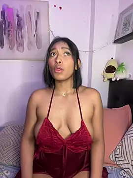 Snapshot of Isabella_fasilier chatting on February 18, 2025, 6:37 am Isabella fasilier online show from February 18, 2025, 6:37 am