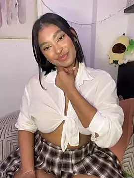 Snapshot of Isabella_fasilier chatting on February 24, 2025, 12:52 am Isabella fasilier online show from February 24, 2025, 12:52 am