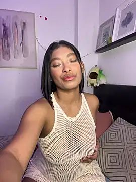 Snapshot of Isabella_fasilier chatting on February 28, 2025, 12:32 am Isabella fasilier online show from February 28, 2025, 12:32 am