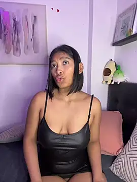 Snapshot of Isabella_fasilier chatting on March 10, 2025, 4:07 am Isabella fasilier online show from March 10, 2025, 4:07 am