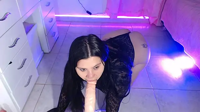 Snapshot of April_sexycurvi chatting on February 16, 2026, 8:54 am April sexycurvi online show from February 16, 2026, 8:54 am