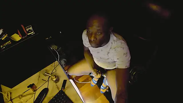 Snapshot of Pressure69mee chatting on February 6, 2025, 3:16 am Pressure69mee online show from February 6, 2025, 3:16 am