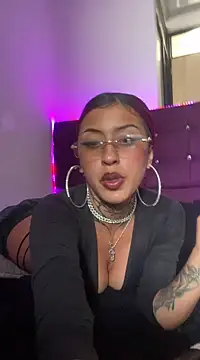 Kuromi LS online show from December 29, 2024, 4:40 pm