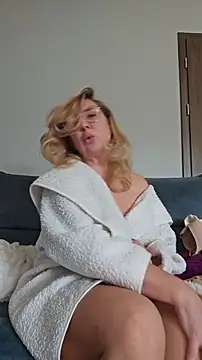 MariaRichi  online show from March 27, 2026, 7:25 am