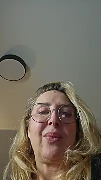 MariaRichi  online show from March 28, 2026, 7:24 pm