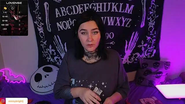 Emmybrightj  online show from September 26, 2025, 1:09 am