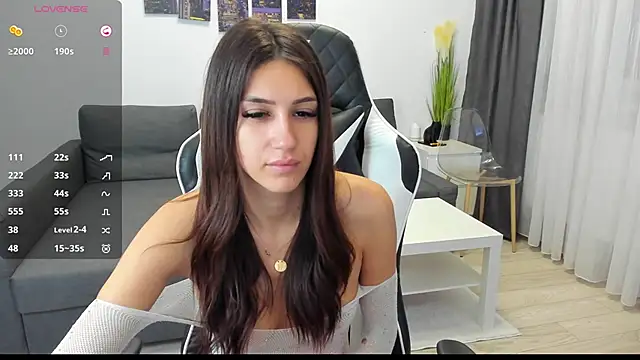 Kimi Ivy online show from October 13, 2025, 4:23 am