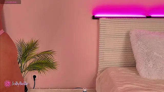 Snapshot of jolly_bellle chatting on December 20, 2024, 1:58 am jolly bellle online show from December 20, 2024, 1:58 am