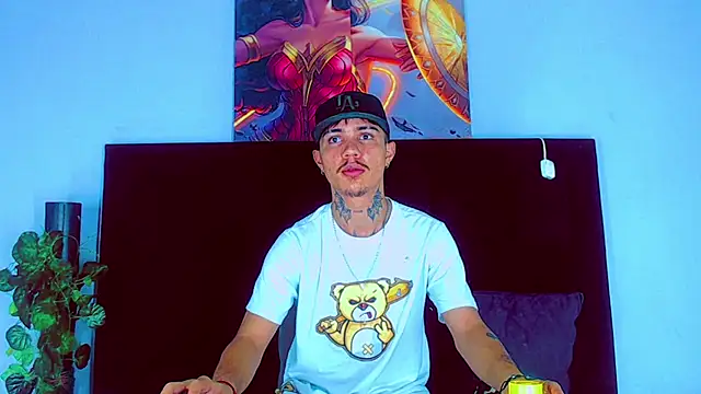 HannibalLester online show from November 19, 2025, 4:34 am