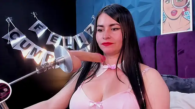 NicoleJonss online show from May 28, 2026, 3:59 am