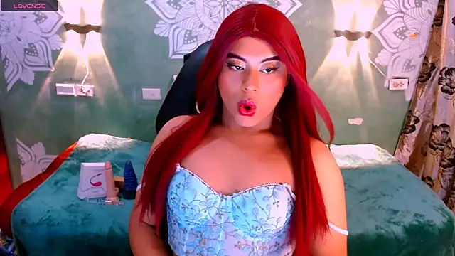 Emili Roux online show from March 3, 2025, 6:01 pm