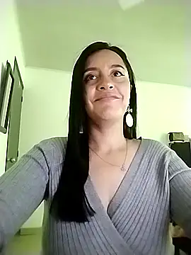 hailey85 online show from October 1, 2025, 8:37 pm