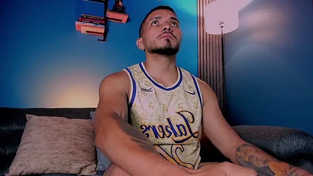 Snapshot of maximusclark1 chatting on October 27, 2025, 1:09 am maximusclark1 online show from October 27, 2025, 1:09 am