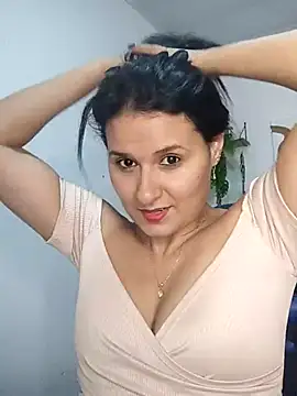 elena jonees online show from November 7, 2025, 8:09 pm