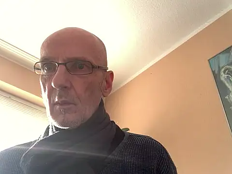 Bula94193 online show from March 1, 2025, 3:27 pm