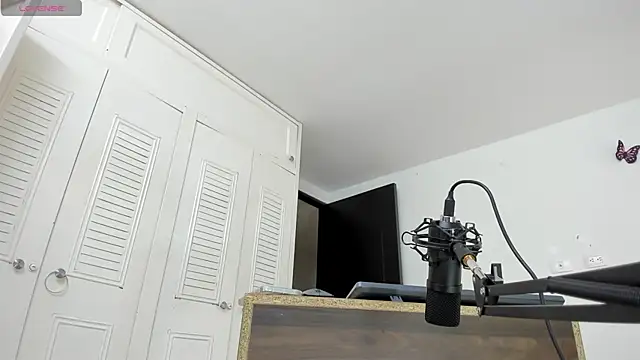 sweet amalia4 online show from April 9, 2026, 10:04 pm