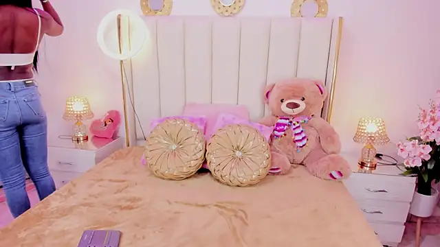 evangelin ts online show from October 11, 2025, 1:42 pm