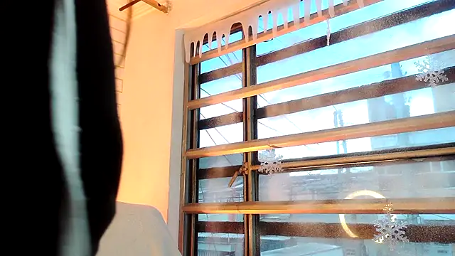 NYX1126 online show from December 4, 2025, 1:31 pm