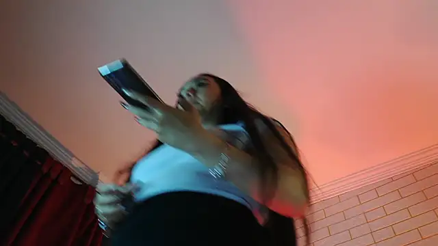 Snapshot of NYX1126 chatting on April 5, 2026, 12:35 pm NYX1126 online show from April 5, 2026, 12:35 pm