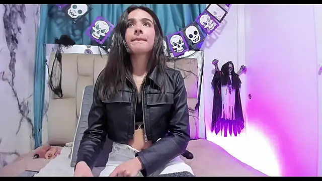 dafne queenn online show from October 11, 2025, 12:26 pm