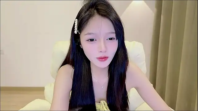 xiaodaibabyy online show from November 20, 2025, 2:06 pm