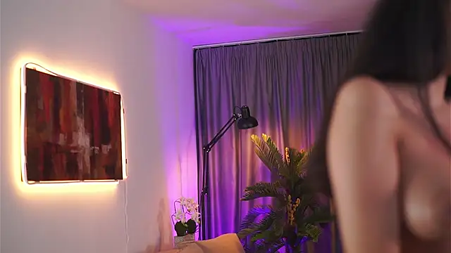 GinaValentinna online show from December 27, 2024, 9:54 pm