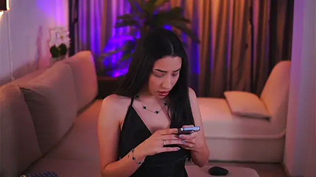 GinaValentinna online show from February 22, 2025, 7:36 pm