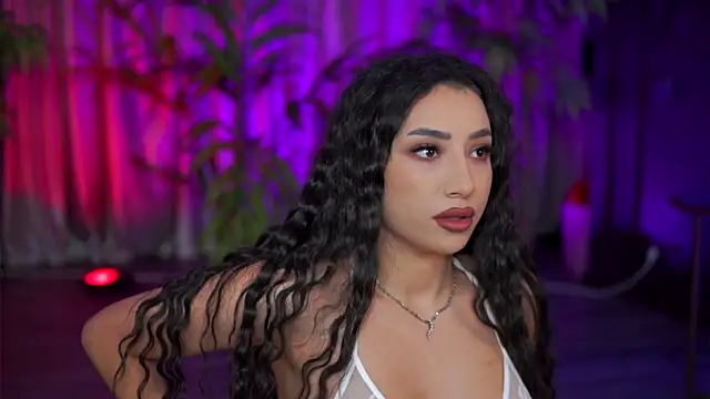 GinaValentinna online show from September 25, 2025, 6:44 pm