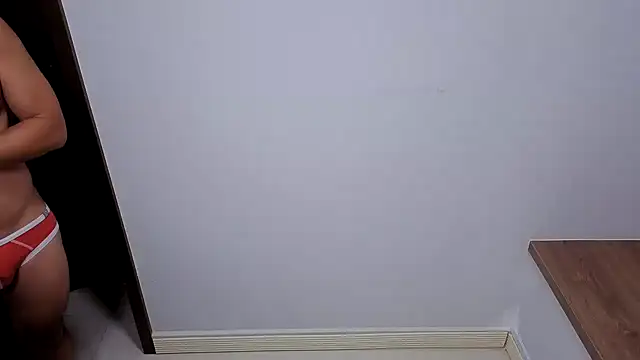 asiajustin11 online show from December 13, 2024, 2:05 pm