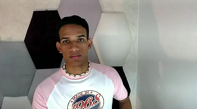 Snapshot of AbrahanBratz chatting on December 6, 2024, 2:49 pm AbrahanBratz online show from December 6, 2024, 2:49 pm