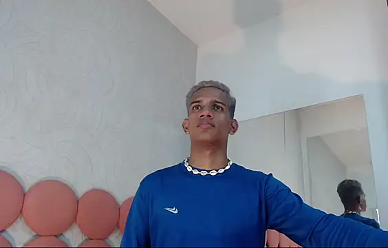 Snapshot of AbrahanBratz chatting on January 13, 2025, 7:21 pm AbrahanBratz online show from January 13, 2025, 7:21 pm