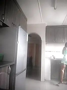 Snapshot of Feathergal69_ chatting on December 6, 2024, 1:55 pm Feathergal69 online show from December 6, 2024, 1:55 pm