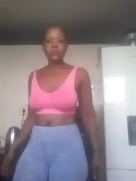 Snapshot of Feathergal69_ chatting on February 21, 2025, 5:46 am Feathergal69 online show from February 21, 2025, 5:46 am