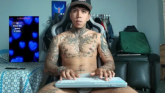 Nickhot0609 online show from March 20, 2026, 9:14 am