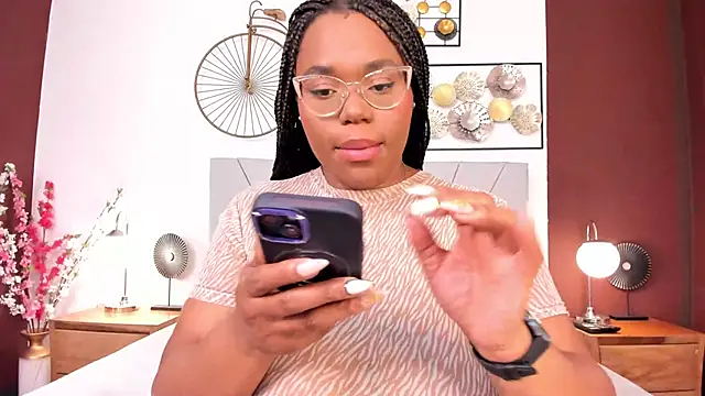 Makena gh online show from September 22, 2025, 3:30 am