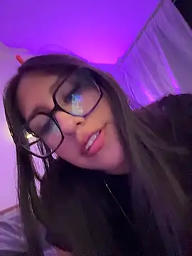 AleFantasy0001 online show from March 27, 2026, 1:44 am