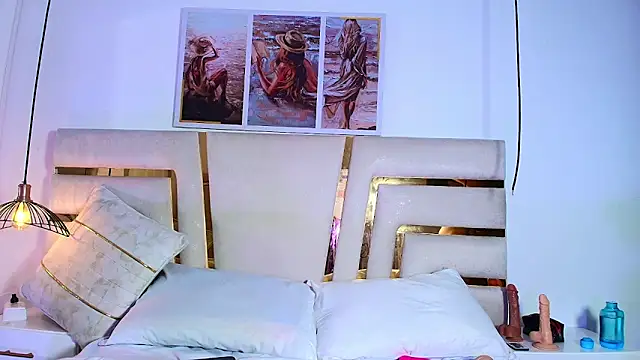 Snapshot of Emma_Payton chatting on October 24, 2025, 4:03 pm Emma Payton online show from October 24, 2025, 4:03 pm