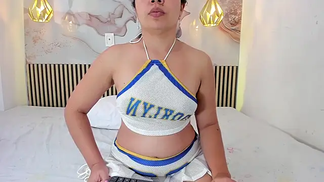 Snapshot of EvelynSweet1 chatting on June 27, 2026, 8:14 pm EvelynSweet1 online show from June 27, 2026, 8:14 pm