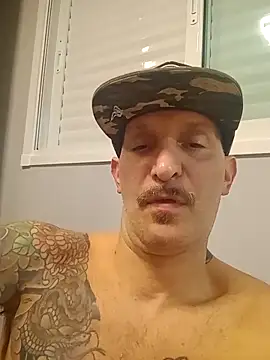 rolesexy online show from September 27, 2025, 6:29 am