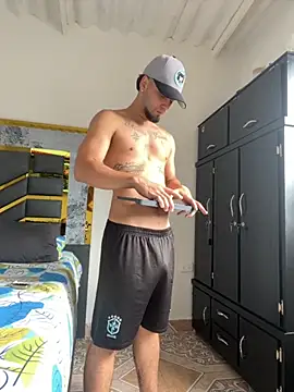 MattDevon online show from September 17, 2025, 6:20 pm