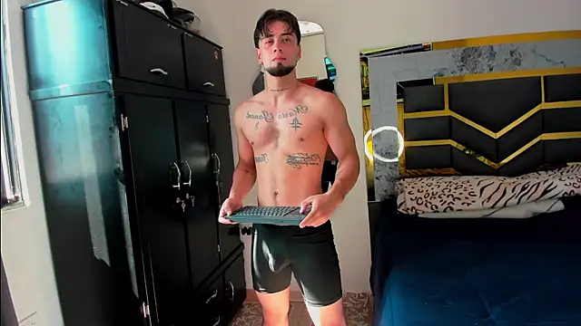 MattDevon online show from November 8, 2025, 7:34 pm